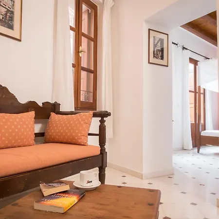 Xenon Apartman